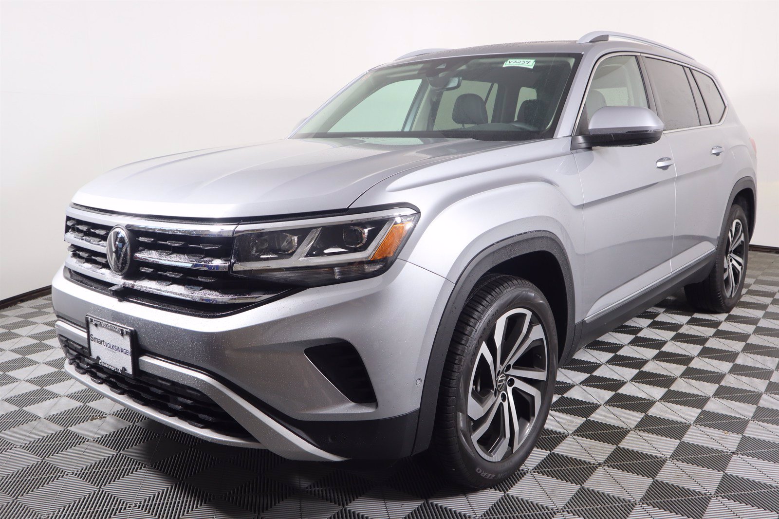 New 2021 Volkswagen Atlas 2.0T SEL Premium Sport Utility in Davenport # ...