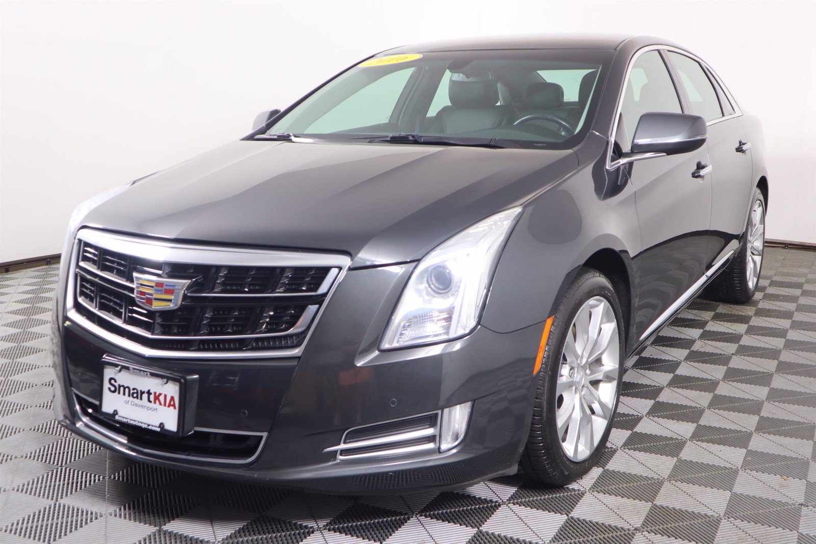 Pre-Owned 2016 Cadillac XTS Luxury Collection 4dr Car in Davenport