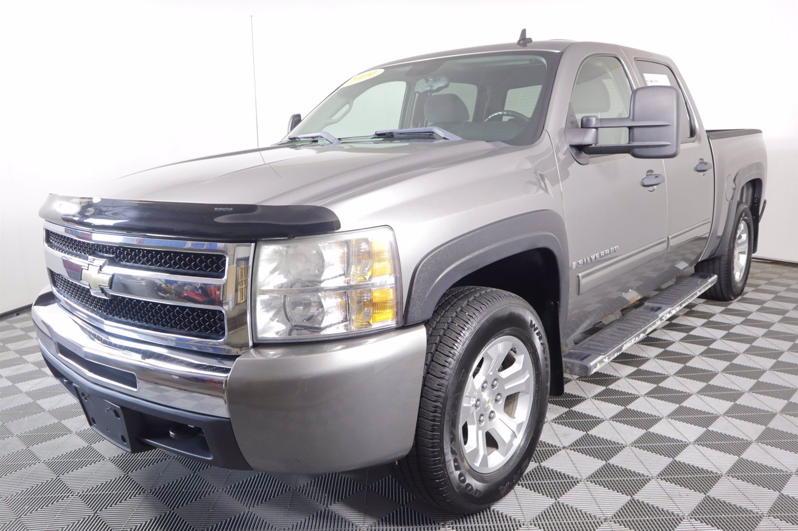 Pre-Owned 2009 Chevrolet Silverado 1500 LT Crew Cab Pickup in Davenport ...