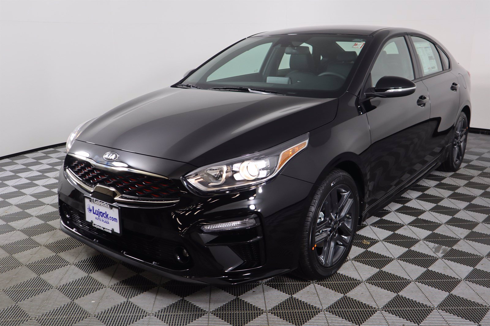 New 2020 Kia Forte GT-Line 4dr Car in Davenport #K17240 | Smart Automotive