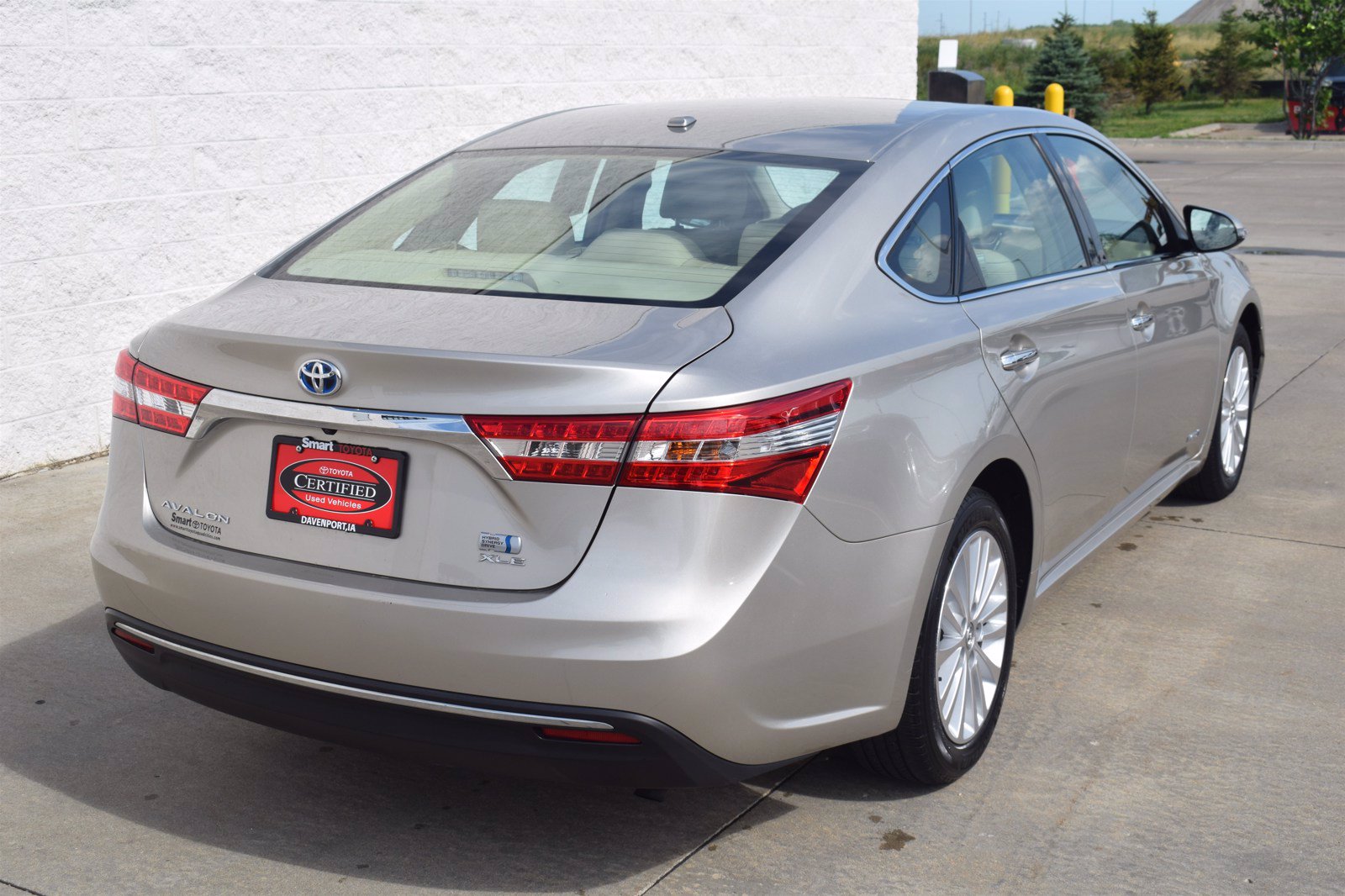 Certified PreOwned 2014 Toyota Avalon Hybrid XLE Touring 4dr Car in