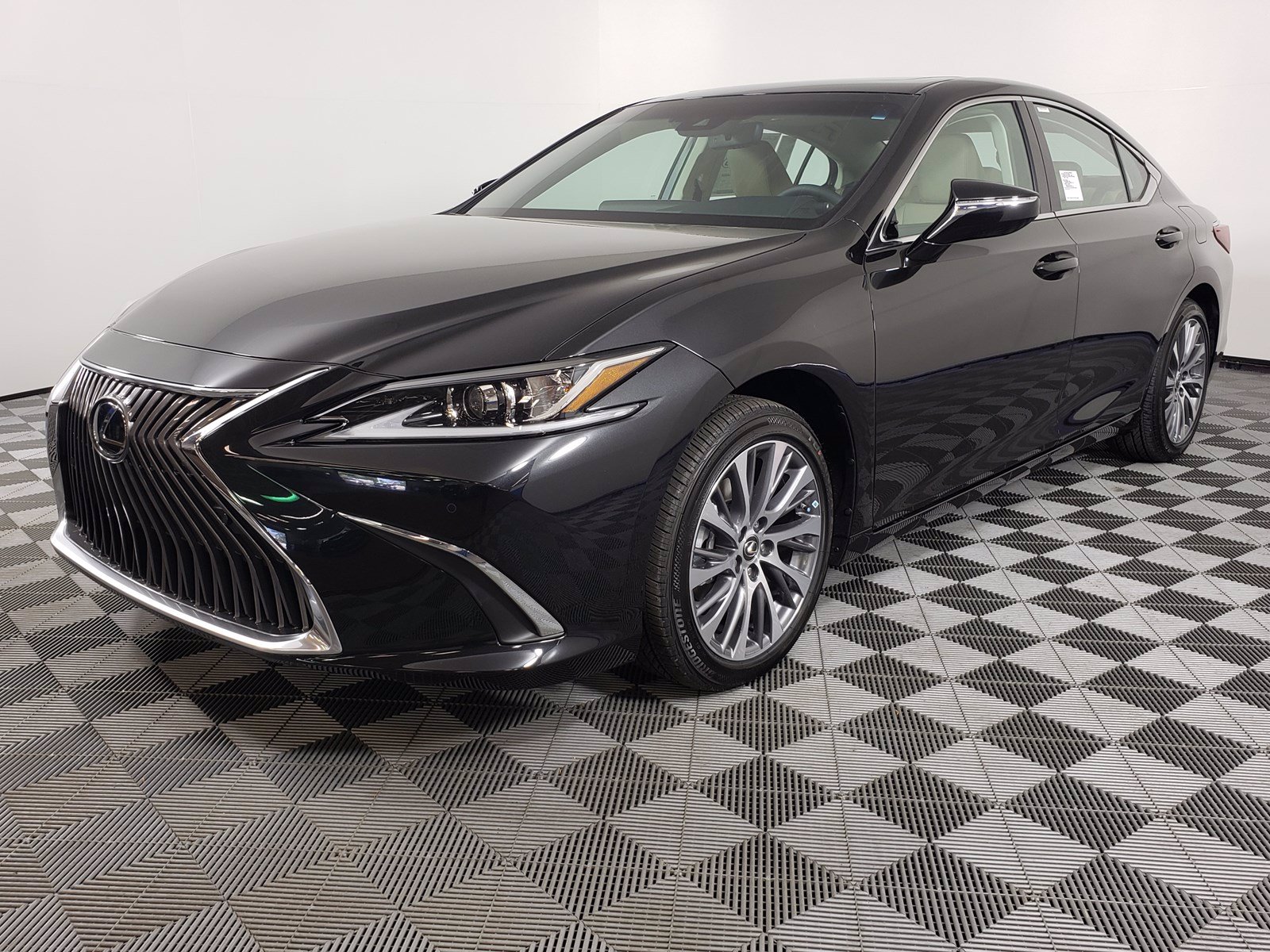 New 2020 Lexus ES ES 350 4dr Car in Davenport #L20276 | Smart Automotive