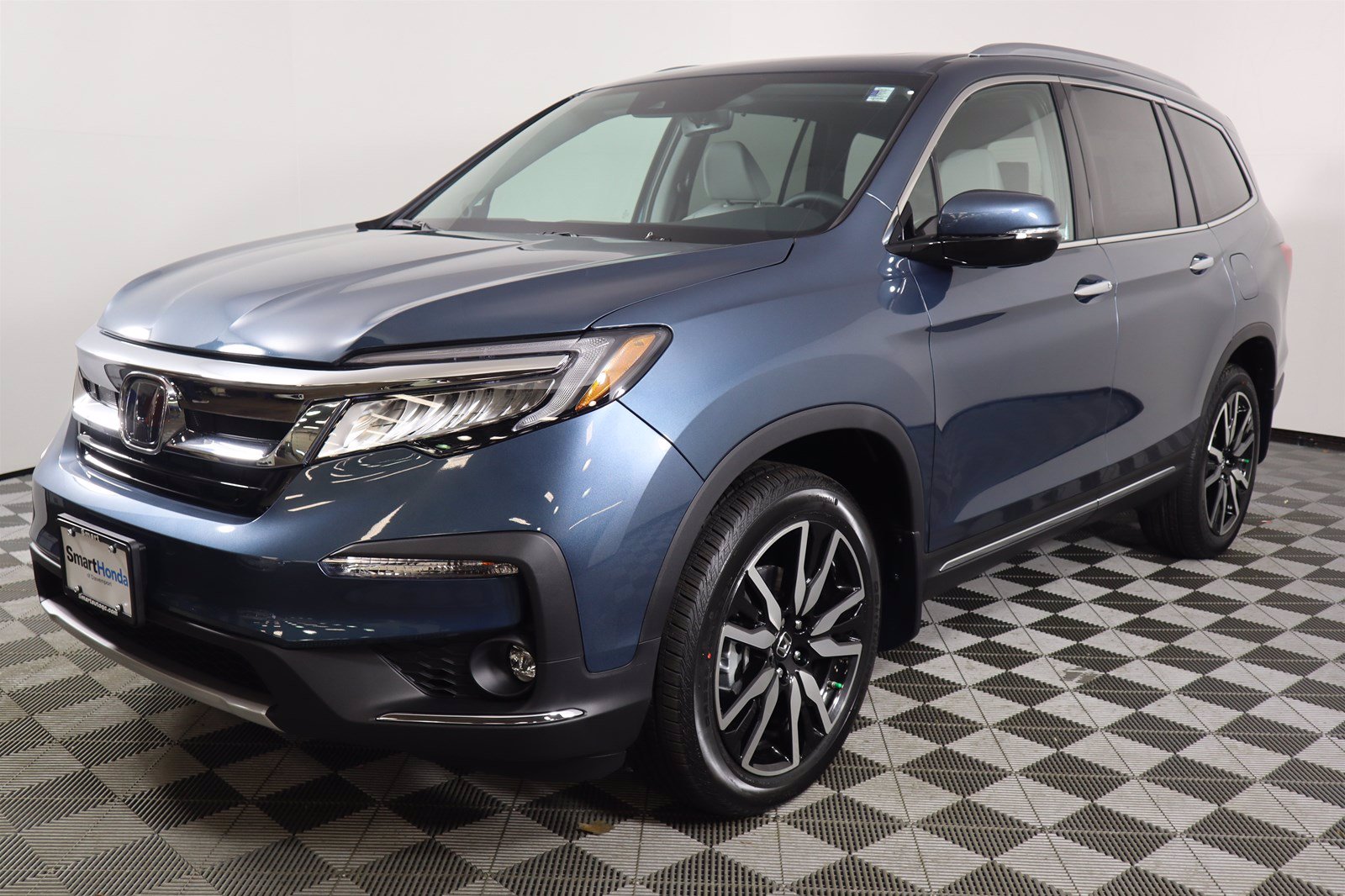 New 2020 Honda Pilot Touring 8-Passenger Sport Utility in Davenport # ...