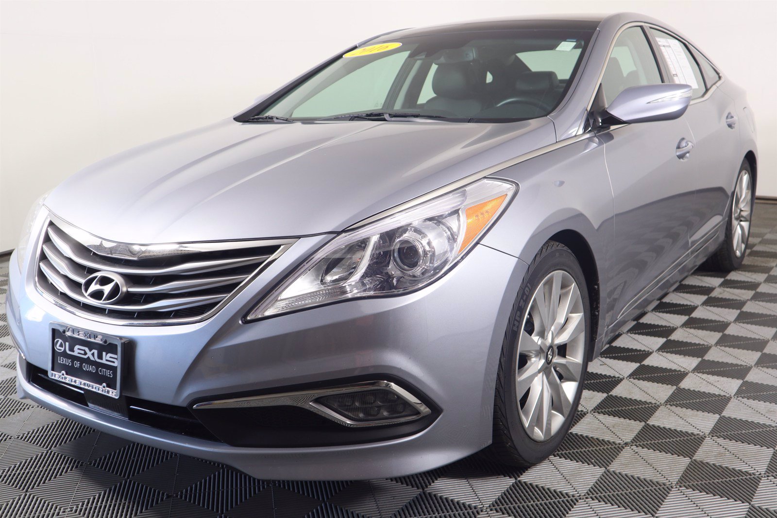 PreOwned 2016 Hyundai Azera Limited 4dr Car in Davenport L20501A