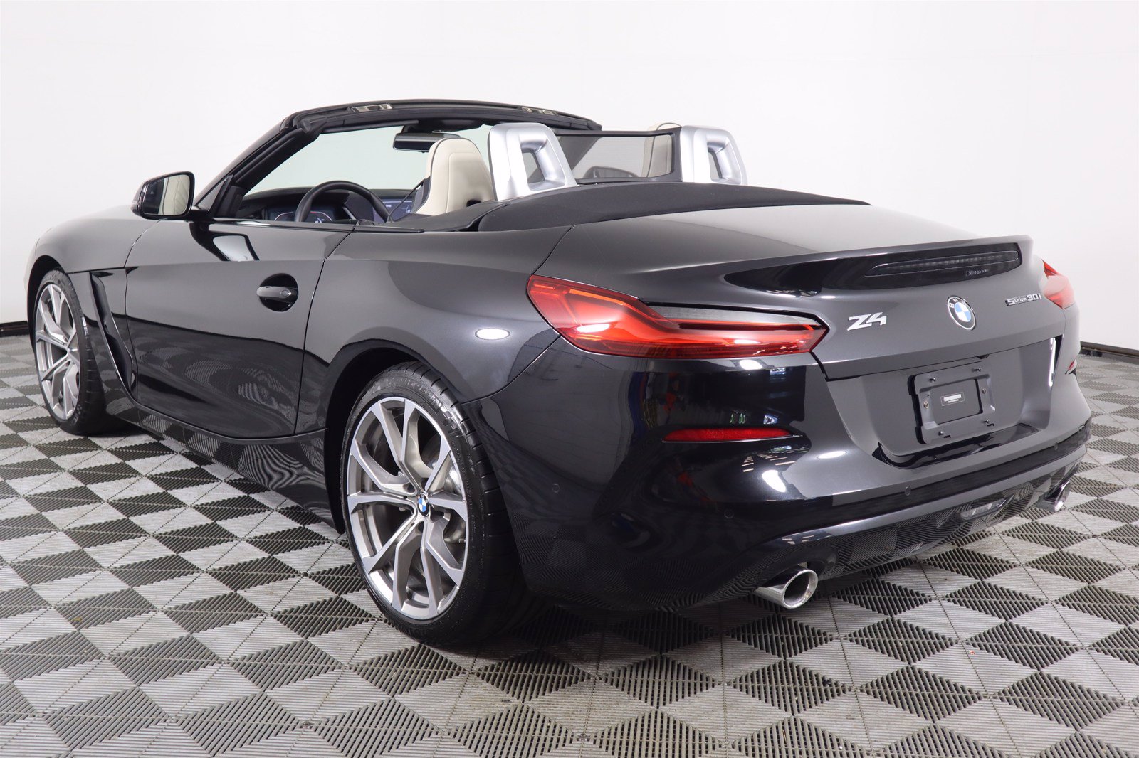 Pre-Owned 2019 BMW Z4 SDrive30i Convertible In Davenport #5L20597A ...